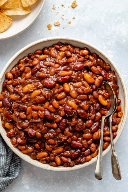 Homemade Crockpot Baked Beans Recipe